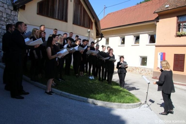 zupancic_003.jpg
