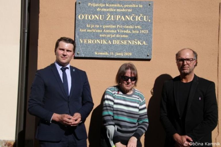 zupancic_009.jpg