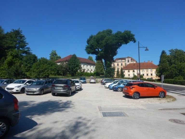 parkirisce_tezka_voda_nm.jpg