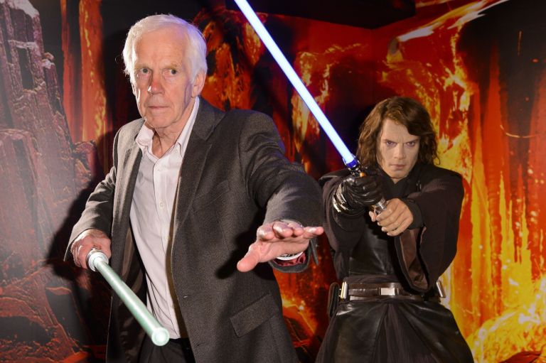 Jeremy Bulloch.jpg