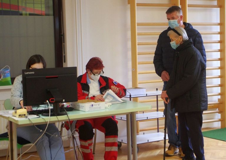 d04_cepljenjeprihod.jpg