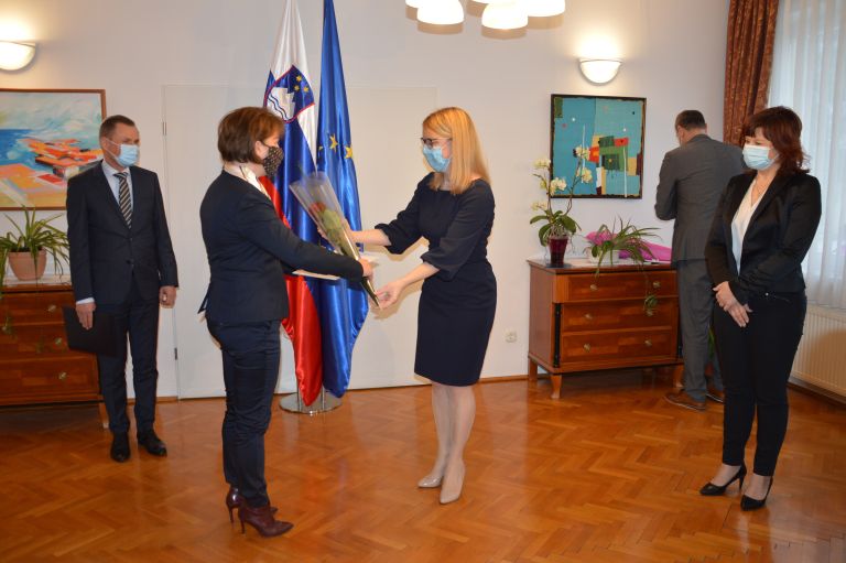helena-jaklitsch, generalni-konzulat-v-monoštru, obisk-ministrice