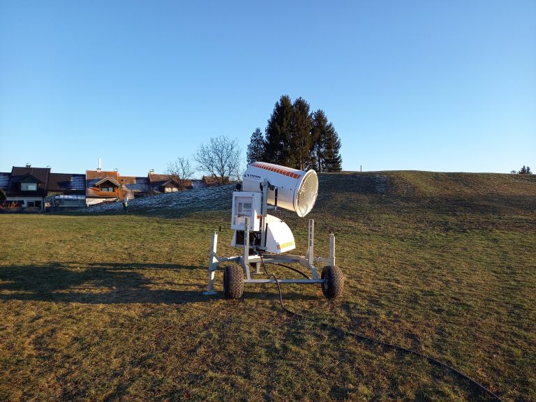 černelavci,, snežni-top,