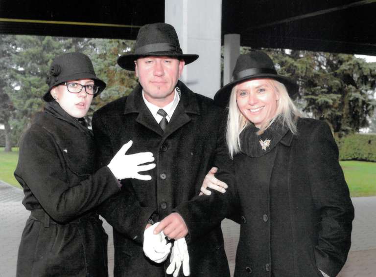 Valentina Smej, pogrebnica, pogrebništvo