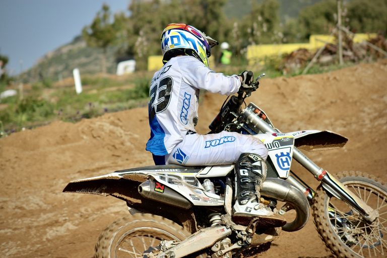 _zzzzzmoto__1_.jpg