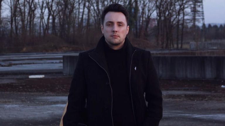 Alex Volasko.jpg