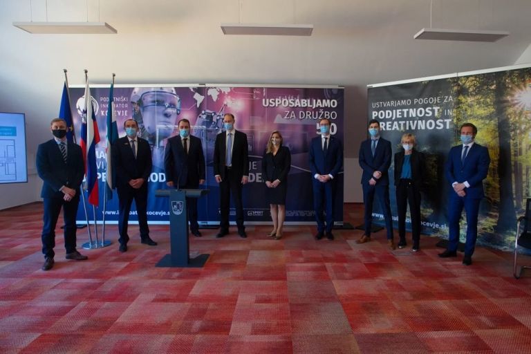 delegacija_ministrstva_in_ob__ine_ko__evje_foto_vasja_marin__.jpg