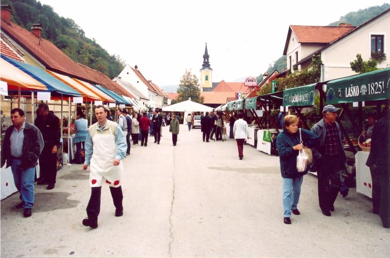 praznik_kozjanskega_jabolka__2001.jpg