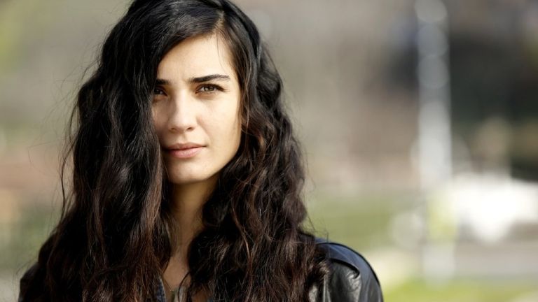 Tuba Büyüküstün.jpg