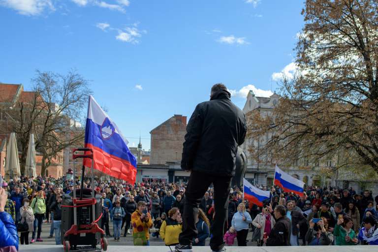 protest, maribor, epidemija, ukrepi