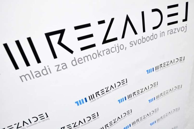 _zzzzzmreza.jpg