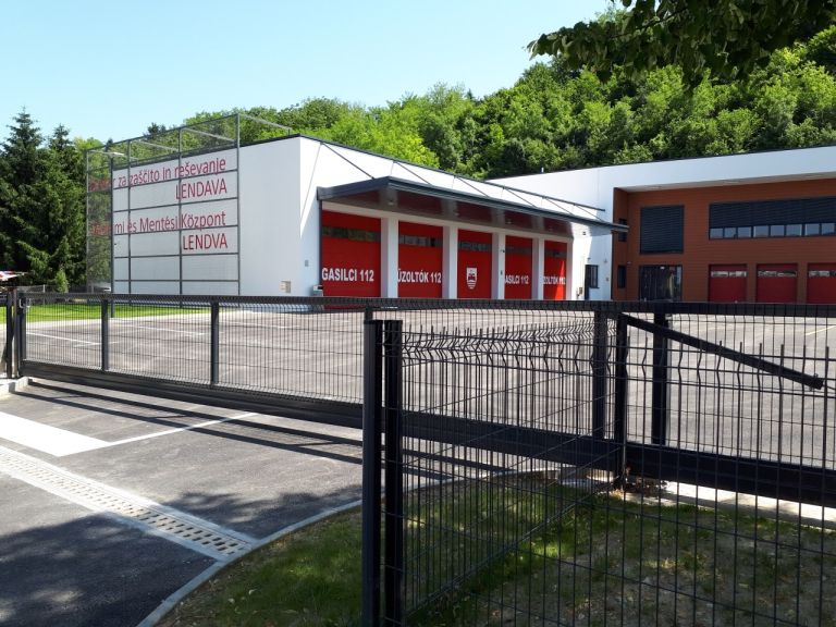 centerlendava21.jpg