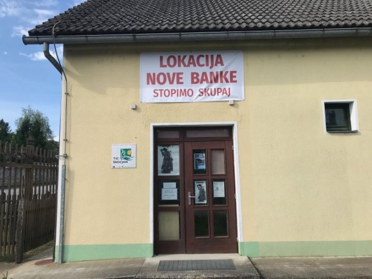 s_banka1.jpg