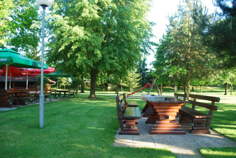 zgornje-konjišče, priloga, ribnik, hrast