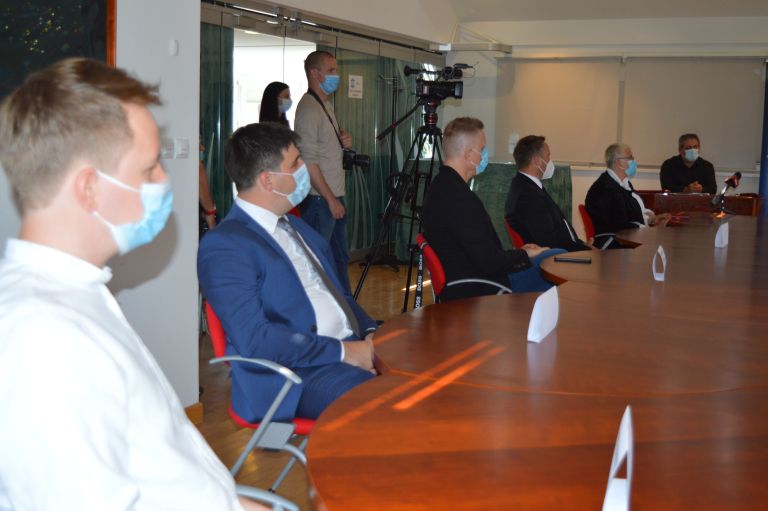 pomurska-izobraževalna-fundacija--pif, mitja-slavinec, raziskovalne-naloge, simona-kustec