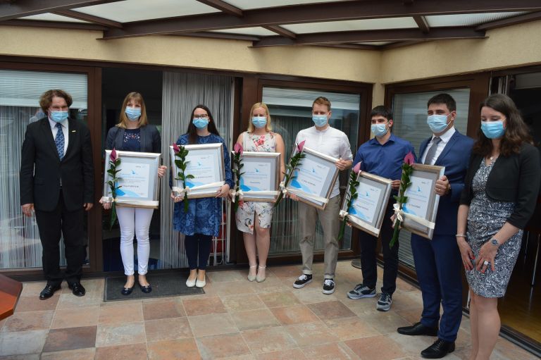 pomurska-izobraževalna-fundacija--pif, mitja-slavinec, raziskovalne-naloge, simona-kustec