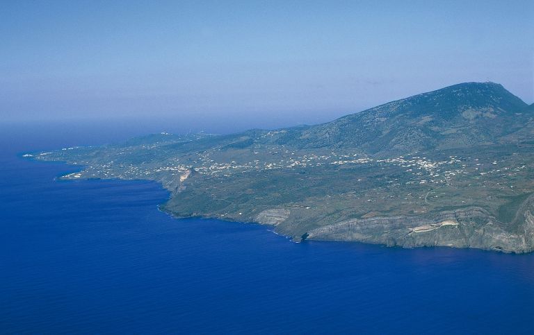 Pantelleria, Sicilski preliv.jpg