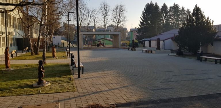 _forma_viva_trebnje_prireditvena_ploscadi_in_galerija_na_prostem.jpg