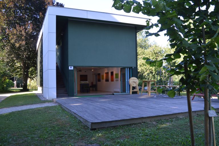 ustanova-dr.-šiftarjeva-fundacija, vrt-spominov-in-tovarištva, tišina