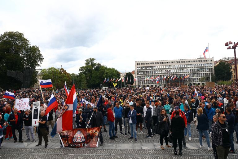 protest pct anticepilci trg republike zoran stevanovic bobo.JPG