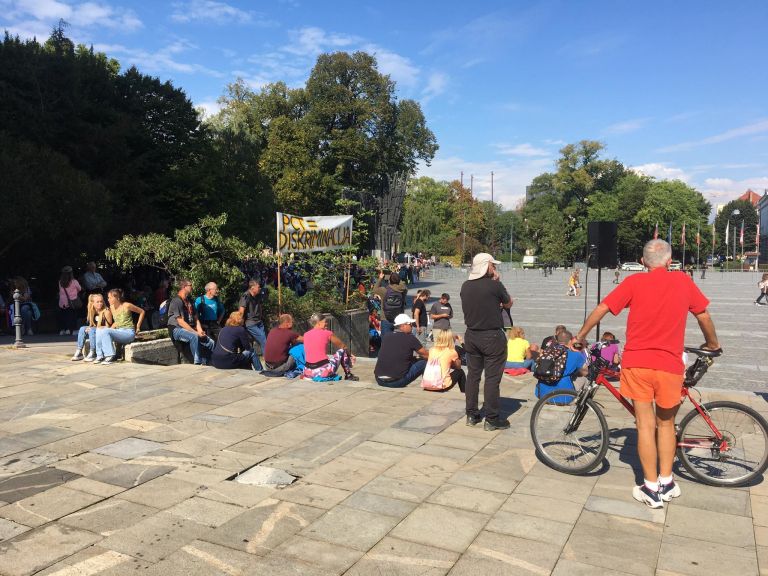 protest, pct, 29.9 2.jpg