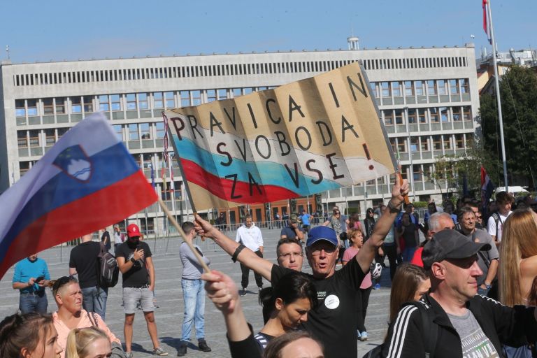 protest pct trg republike pl.JPG