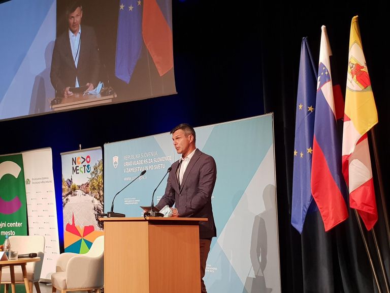 _konferenca__3_.jpg