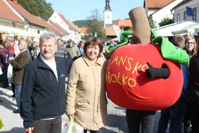 _jabolko.jpg
