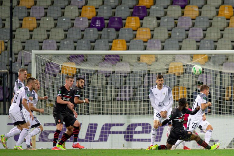 stade-rennais, mura