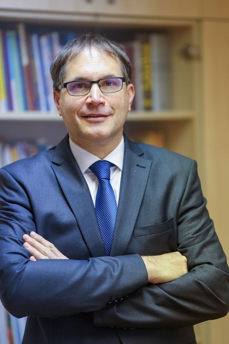 direktor_oe_novo_mesto_zavarovalnice_triglav_david_topors.jpg