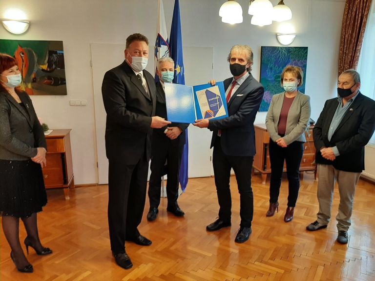zahvalne-listine, zsm, dss, generalni-konzulat-v-monoštru