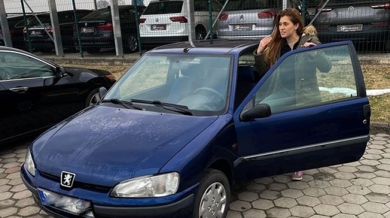 tjaša avto2.jpg