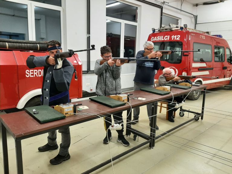 strelsko-društvo-416-serdica, občinsko-tekmovanje, streljanje-s-serijsko-zračno-puško