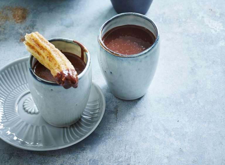 Vroča čokolada s churrosi.jpg