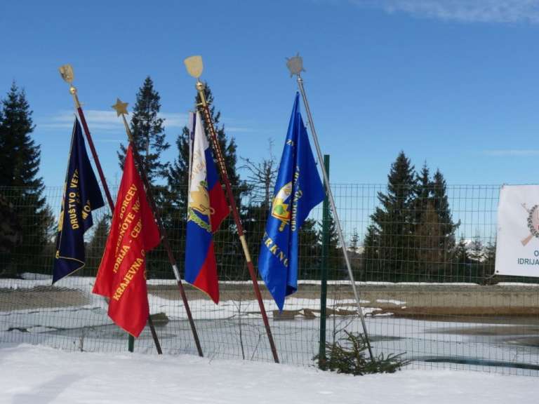 1_zastave_veteranskih_in_domoljubnih_zdruzenj.jpg