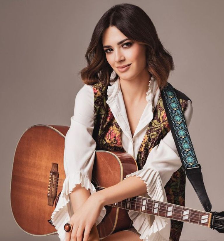 Mia Dimšić