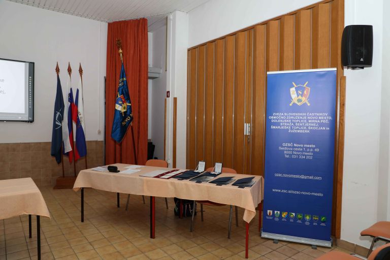 _01priznanja_in_napis.jpg