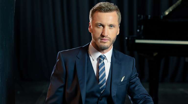 denis avdic 1.jpg