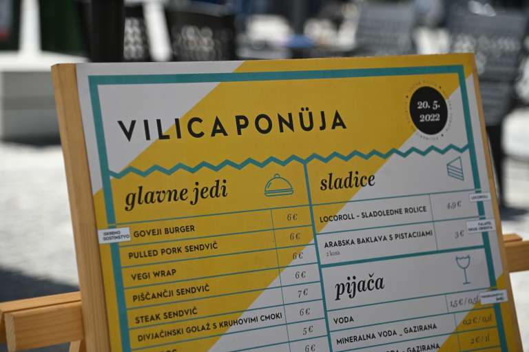 sočna-vilica, slovenska-ulica