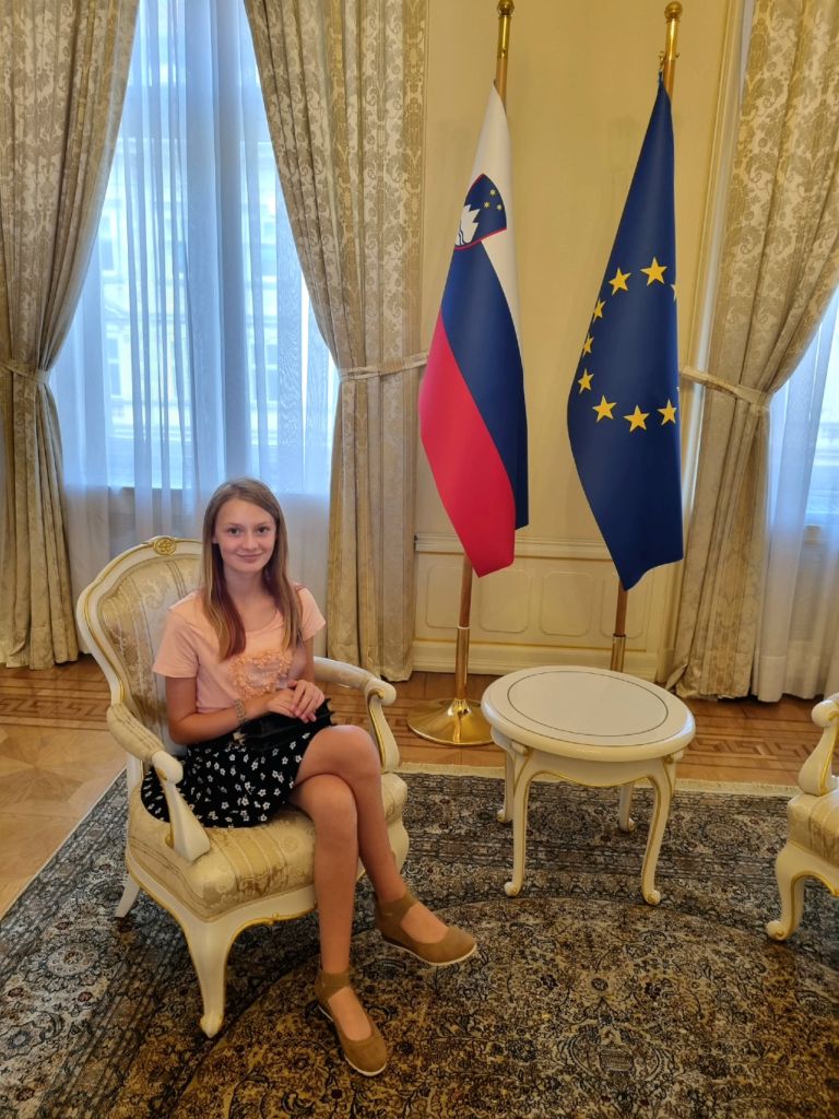 _zklavdija_v_palai__foto_u_k.jpg