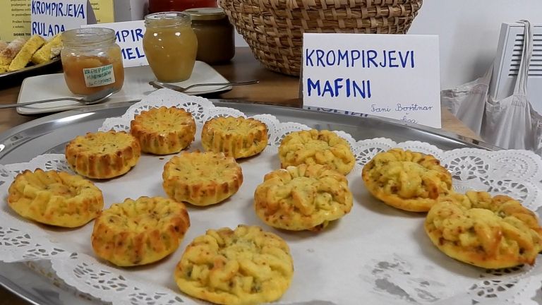 _vrataodprta__1_.jpg