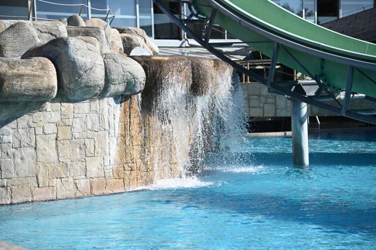 terme-3000, terme, kopališče, bazen, tobogan, ležalnik