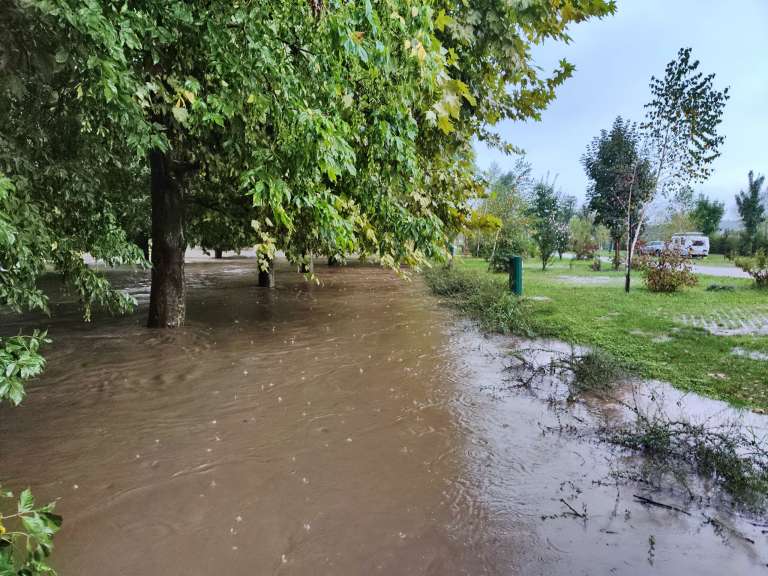 poplave_podzemelj_reka_kolpa_1.jpg