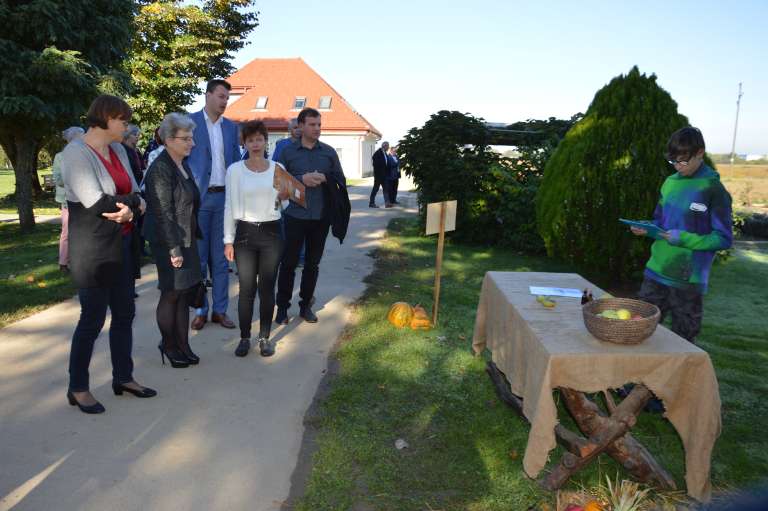 biotehniška-šola-rakičan, jesenska-razstava, narava-daje-dijaki-ustvarjajo