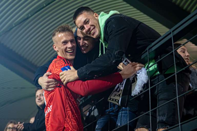 mura, celje, tribune, navijači
