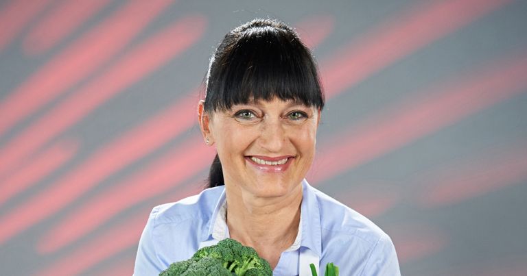 Alenka Resinovič Reza, Reza