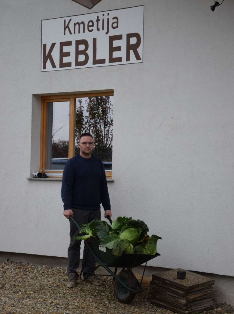 kmetija kebler, stavešinci