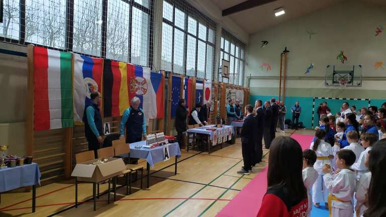 shotokan-karate-do-kluba-tromejnik-kuzma, turnir, pokal