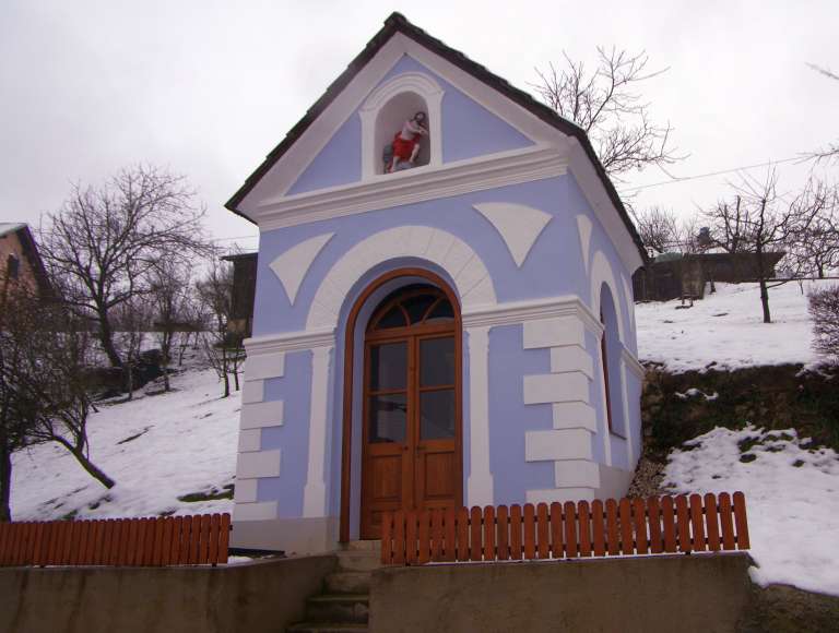 d06_kapelica2x.jpg