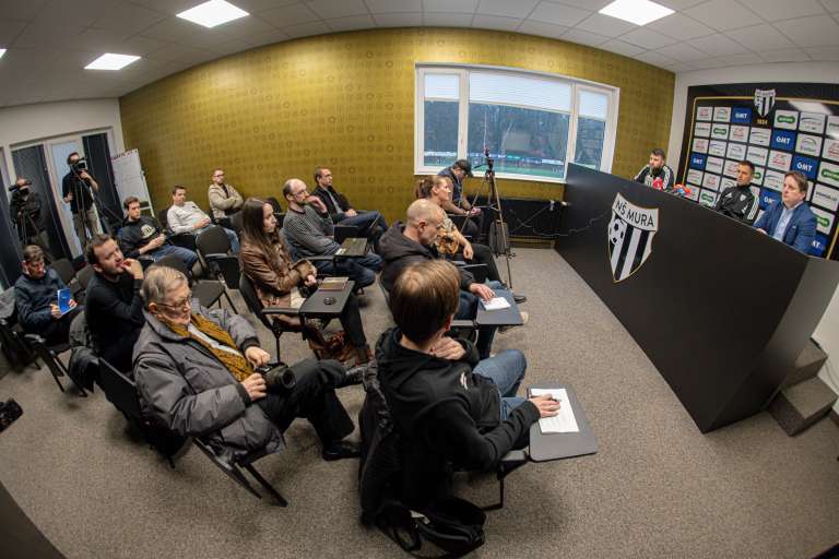 mura, dejan-grabić, tiskovna-konferenca, trener